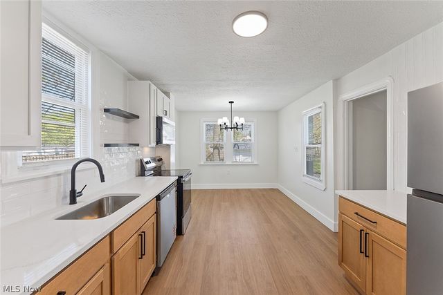 3363 W 136th Street, Cleveland, OH 44111