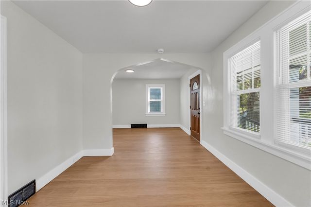 3363 W 136th Street, Cleveland, OH 44111