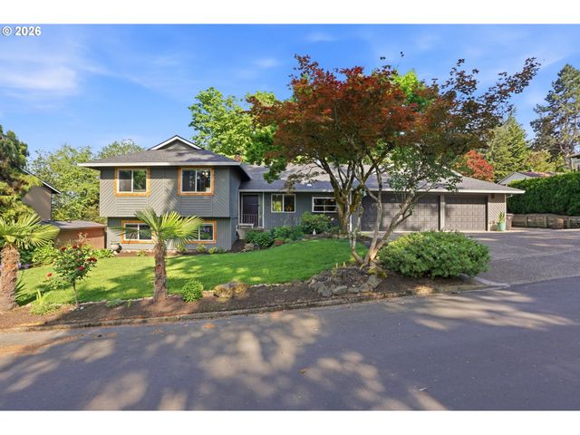 7748 BLINKHORN Way, Gladstone, OR 97027