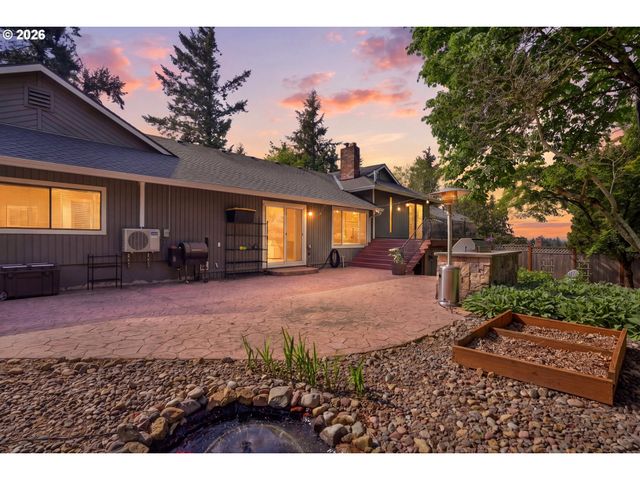 7748 BLINKHORN Way, Gladstone, OR 97027