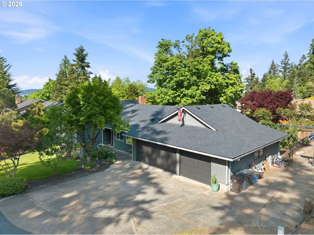 7748 BLINKHORN Way, Gladstone, OR 97027