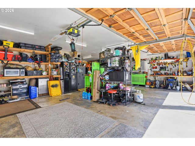 7748 BLINKHORN Way, Gladstone, OR 97027