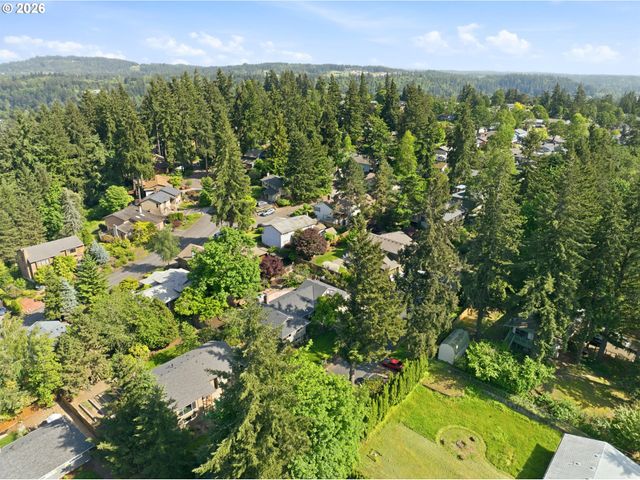 7748 BLINKHORN Way, Gladstone, OR 97027