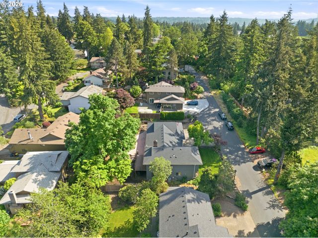 7748 BLINKHORN Way, Gladstone, OR 97027
