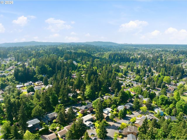 7748 BLINKHORN Way, Gladstone, OR 97027