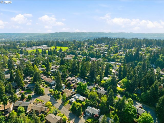 7748 BLINKHORN Way, Gladstone, OR 97027