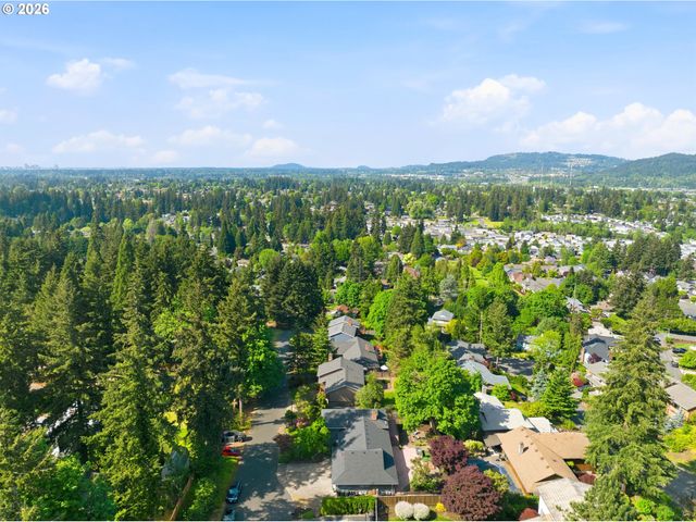 7748 BLINKHORN Way, Gladstone, OR 97027
