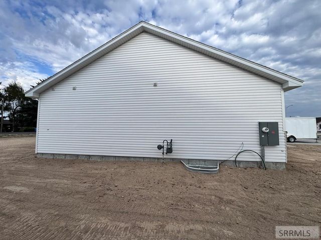 383 Wind River Drive, Shelley, ID 83274