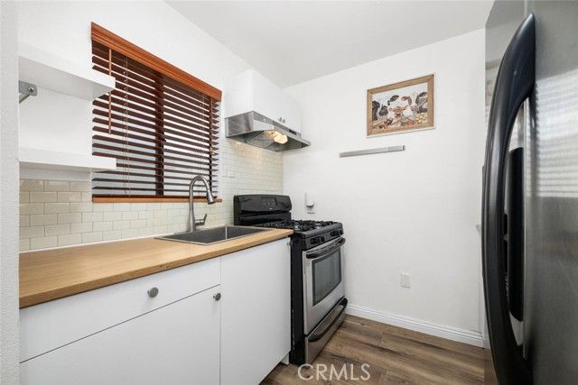 12101 Freeman, Hawthorne, CA 90250