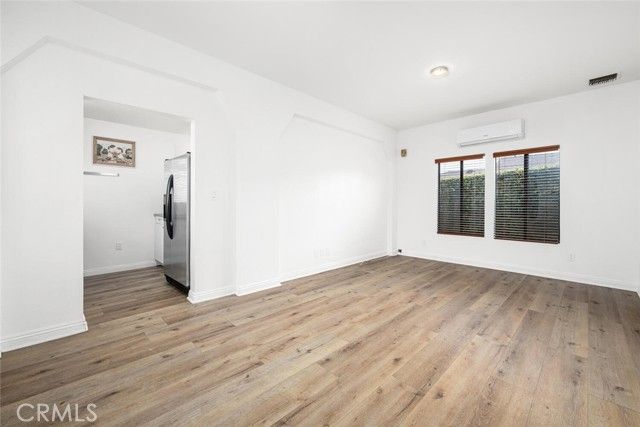 12101 Freeman, Hawthorne, CA 90250