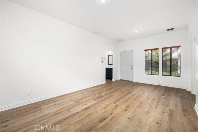 12101 Freeman, Hawthorne, CA 90250