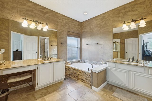 9806 Chasefield Drive, Rowlett, TX 75087