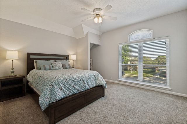 9806 Chasefield Drive, Rowlett, TX 75087