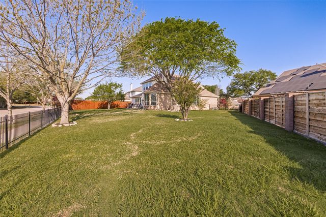 9806 Chasefield Drive, Rowlett, TX 75087