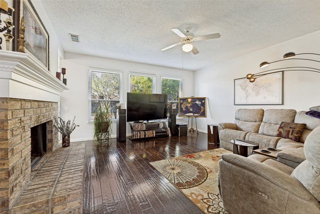 9806 Chasefield Drive, Rowlett, TX 75087