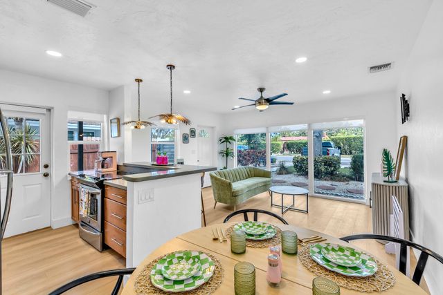 2412 NE 4th Street W, Pompano Beach, FL 33062
