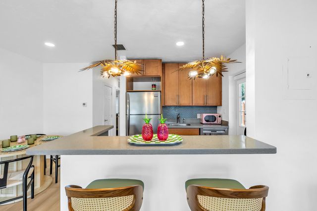 2412 NE 4th Street W, Pompano Beach, FL 33062