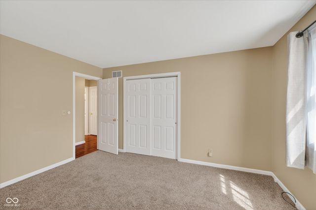 2430 Westline Drive, Columbus, IN 47203