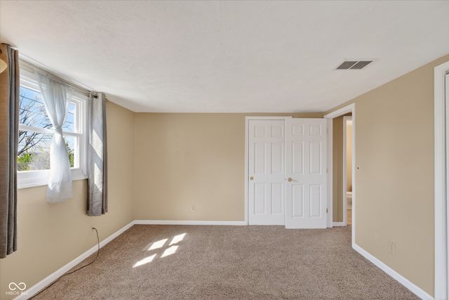 2430 Westline Drive, Columbus, IN 47203