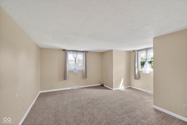 2430 Westline Drive, Columbus, IN 47203