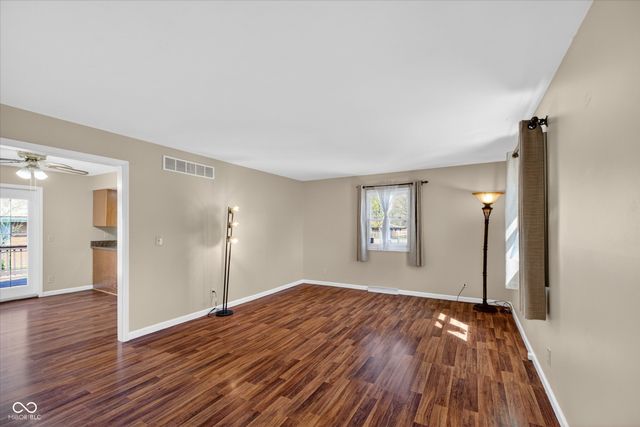 2430 Westline Drive, Columbus, IN 47203