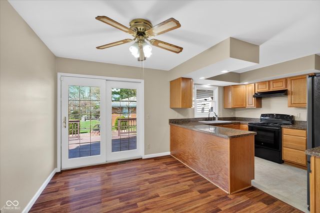 2430 Westline Drive, Columbus, IN 47203