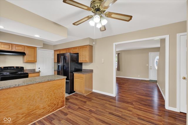 2430 Westline Drive, Columbus, IN 47203