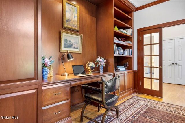 30 Stone Arabia Drive, Troy, NY 12180