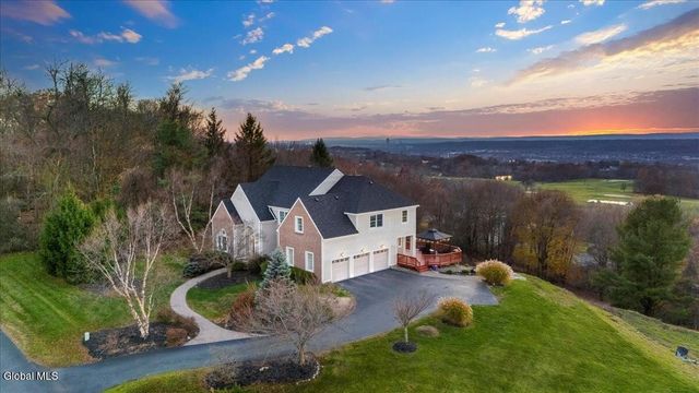 30 Stone Arabia Drive, Troy, NY 12180