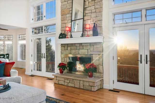 30 Stone Arabia Drive, Troy, NY 12180