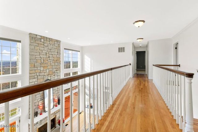 30 Stone Arabia Drive, Troy, NY 12180