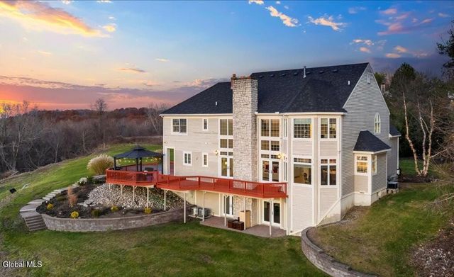 30 Stone Arabia Drive, Troy, NY 12180