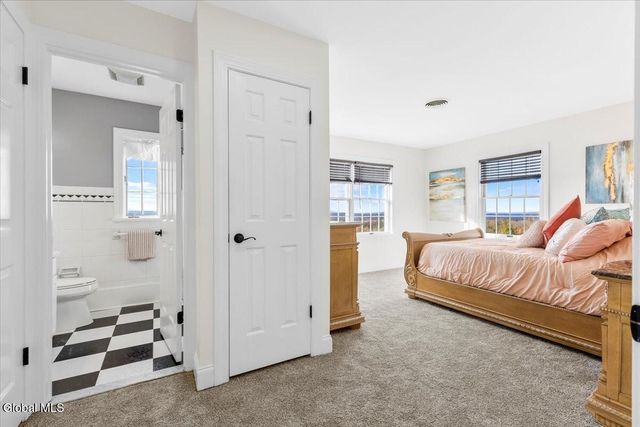 30 Stone Arabia Drive, Troy, NY 12180