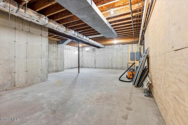 30 Stone Arabia Drive, Troy, NY 12180