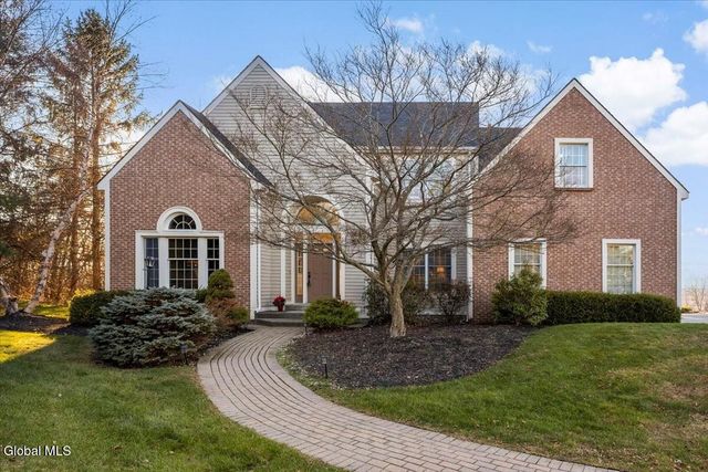 30 Stone Arabia Drive, Troy, NY 12180