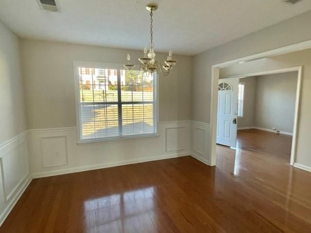 8043 Clearview Circle, Riverdale, GA 30296