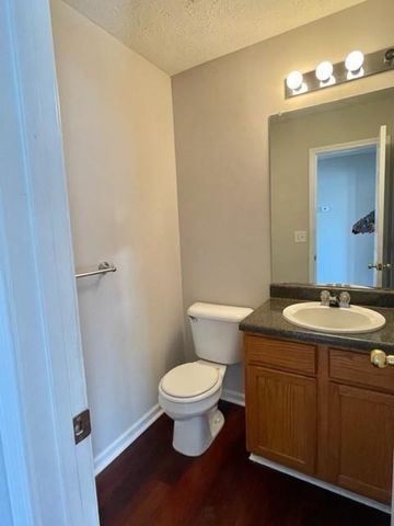 8043 Clearview Circle, Riverdale, GA 30296