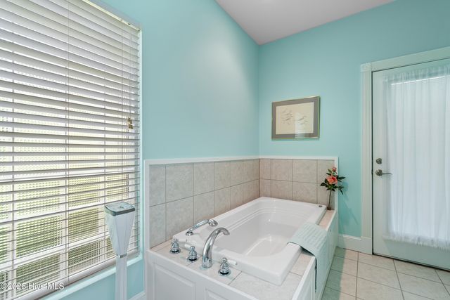 1008 Newton Drive SE, Southport, NC 28461
