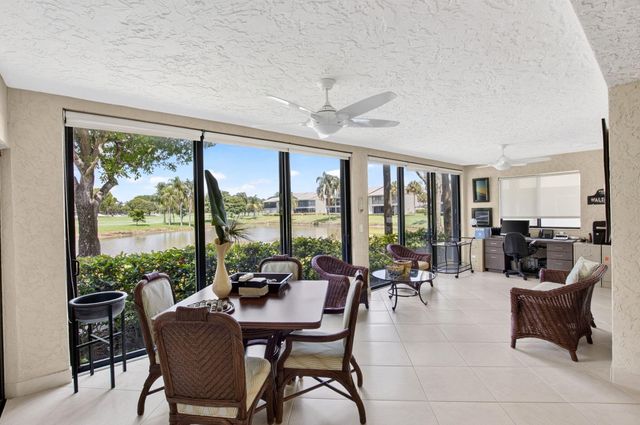 4 Eastgate Drive C, Boynton Beach, FL 33436