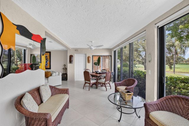 4 Eastgate Drive C, Boynton Beach, FL 33436