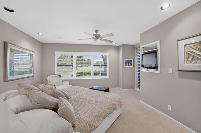 4 Eastgate Drive C, Boynton Beach, FL 33436