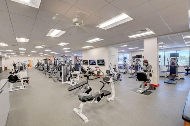 4 Eastgate Drive C, Boynton Beach, FL 33436