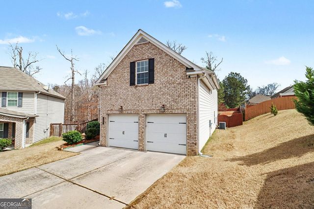 3802 Village Crossing Lane, Ellenwood, GA 30294