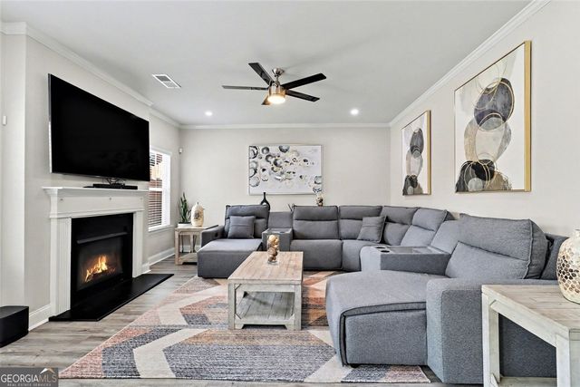 3802 Village Crossing Lane, Ellenwood, GA 30294