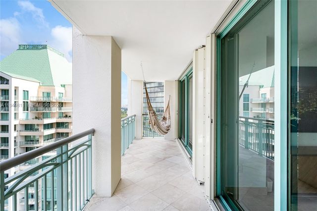 3400 SW 27th Ave 2104, Miami, FL 33133