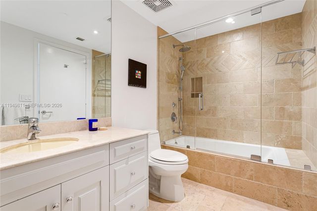 3400 SW 27th Ave 2104, Miami, FL 33133