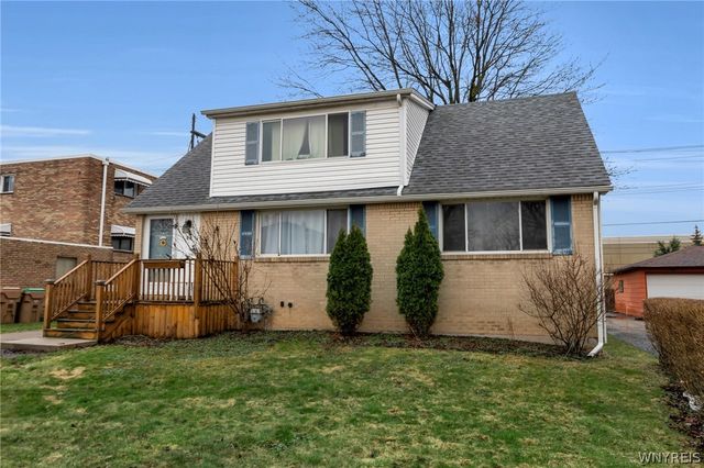 18 Fath Drive, Cheektowaga, NY 14225