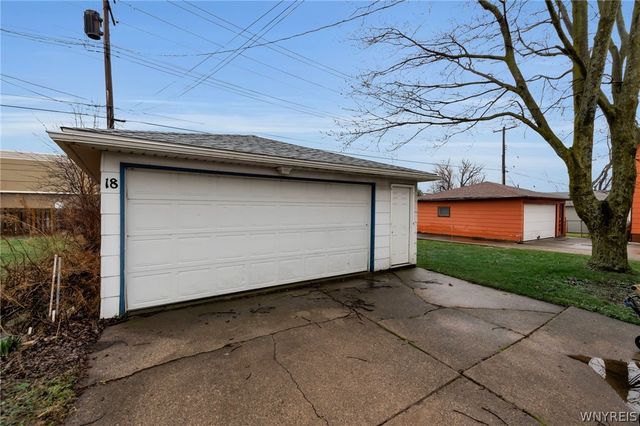 18 Fath Drive, Cheektowaga, NY 14225