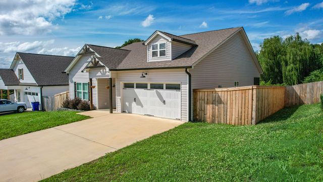 8019 Cobblestone Drive SW, Cleveland, TN 37311