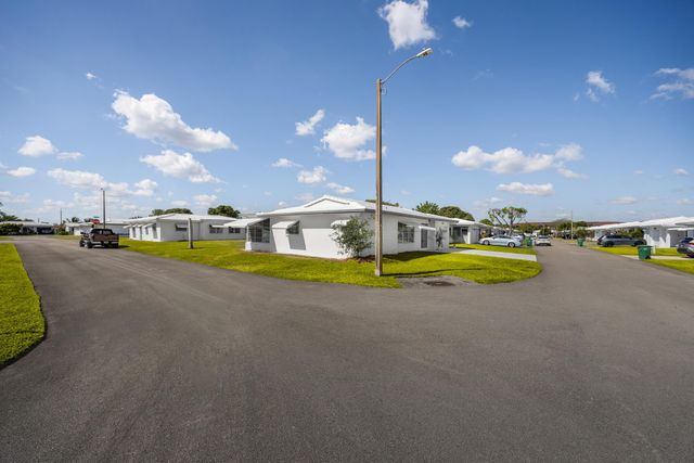 8508 NW 59 Place, Tamarac, FL 33321